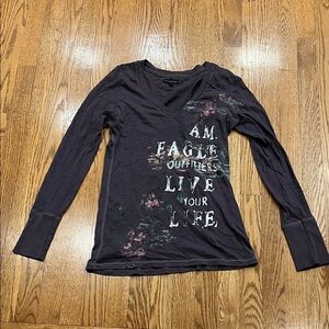 American Eagle purple Gray Graphic Long Sleeve Tee size large Y2K 100% cotton